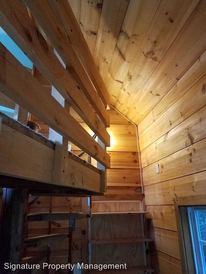 1023 Tervon Ln - Photo 2 of 15