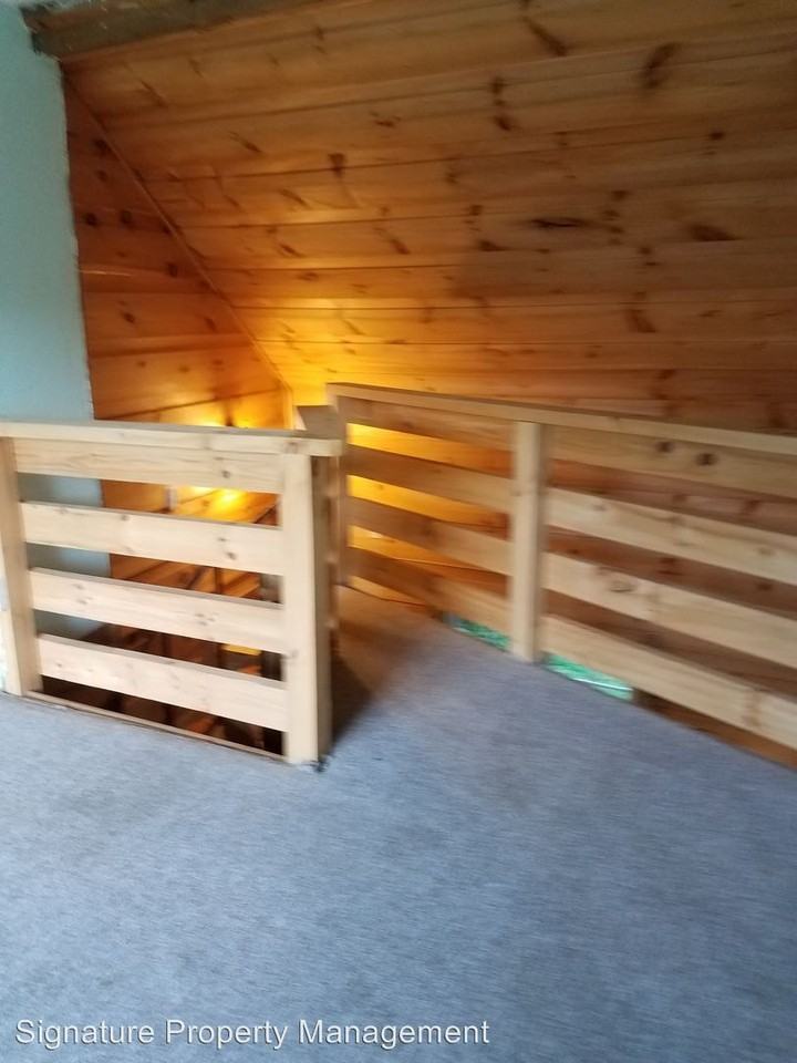 1023 Tervon Ln - Photo 3 of 15