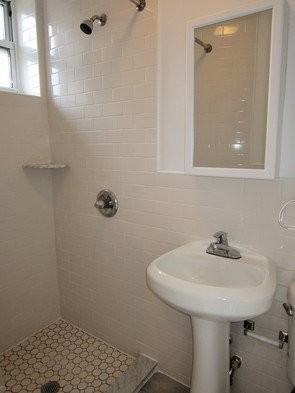 451 Seneca Avenue - Photo 3 of 9