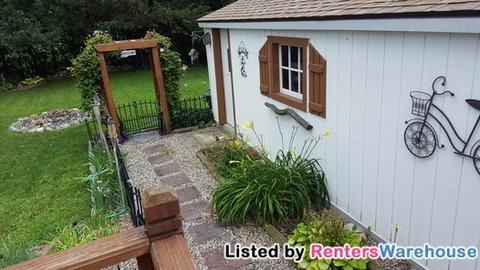 81 Rose Ave S - Photo 3 of 22