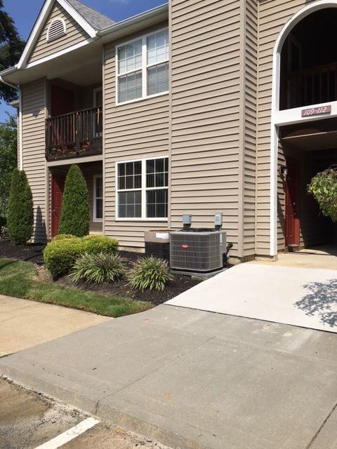 109 Ashley Run - Photo 2 of 20