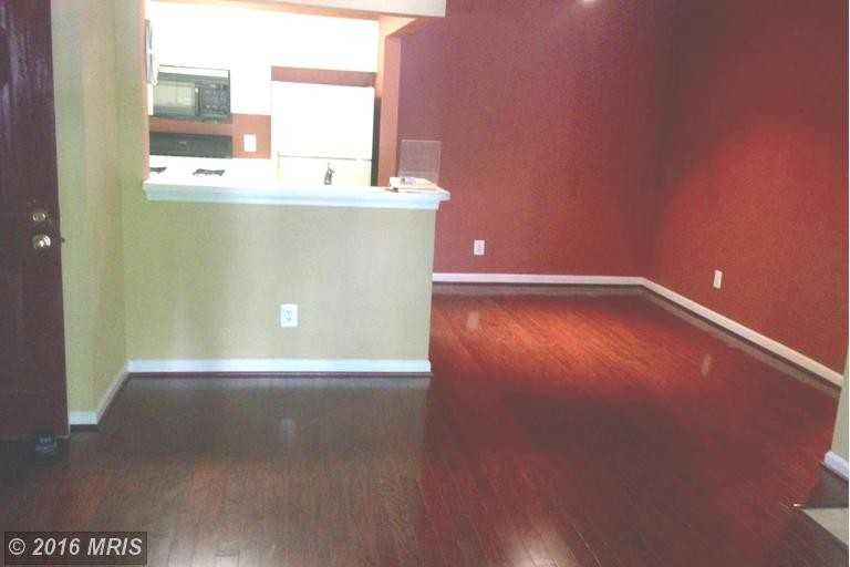 20292 Beechwood Terrace #102 - Photo 3 of 9