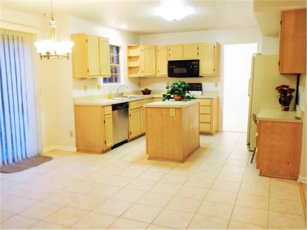 6743 Caribou Cir - Photo 2 of 24