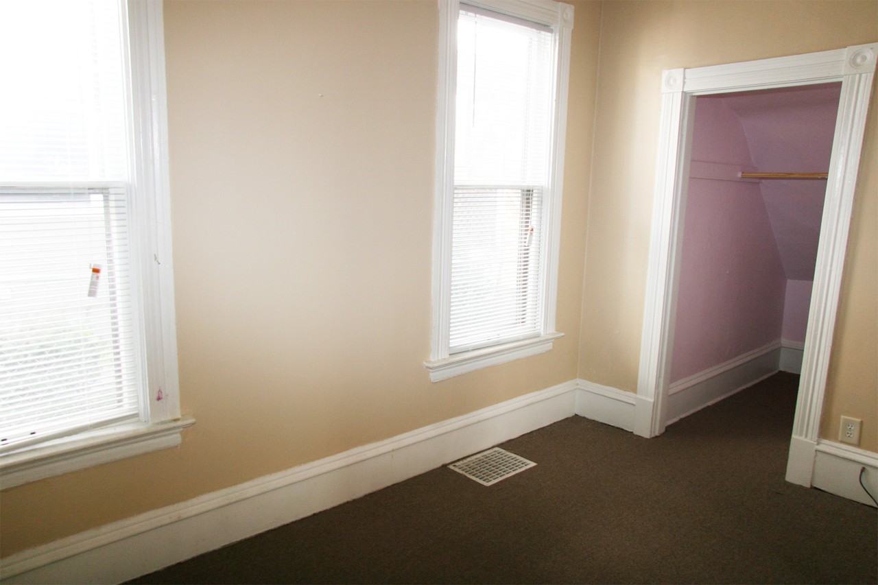 2906 N 4th St - Photo 2 of 7