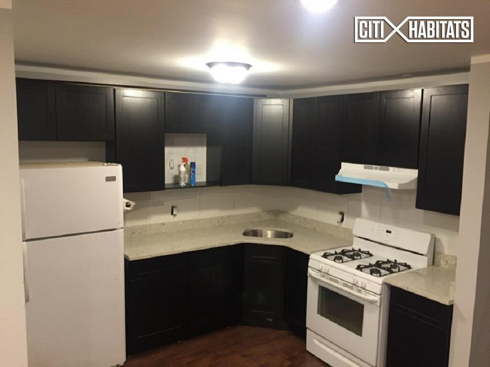 433 Ashford St #1 - Photo 2 of 4