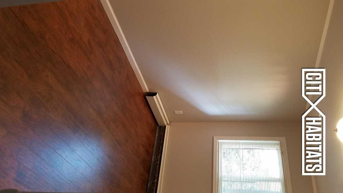 433 Ashford St #1 - Photo 3 of 4