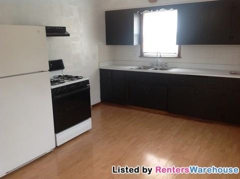 417 S 94th St - Photo 2 of 12