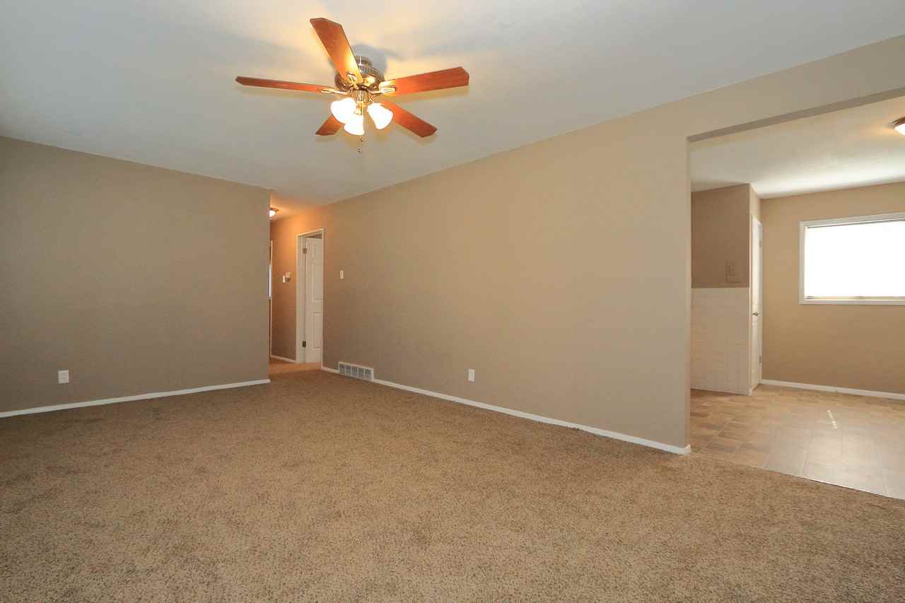 1040 Prigge Rd - Photo 3 of 14