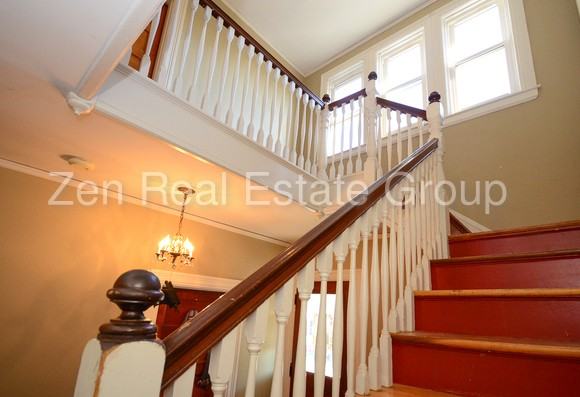 31 Laura St #3 - Photo 3 of 27