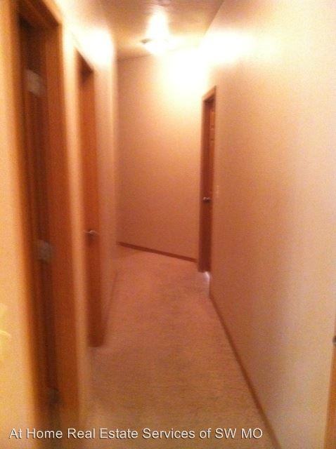 615 S Landen Ave - Photo 3 of 8