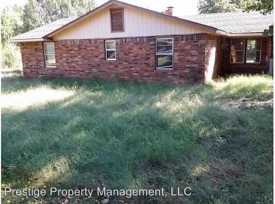 3401 N Douglas Blvd - Photo 3 of 19