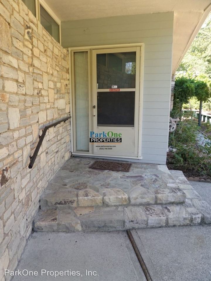 23 Crest Rd - Photo 3 of 25