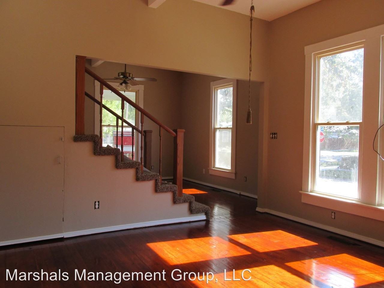 724 S 22nd St - Photo 2 of 4