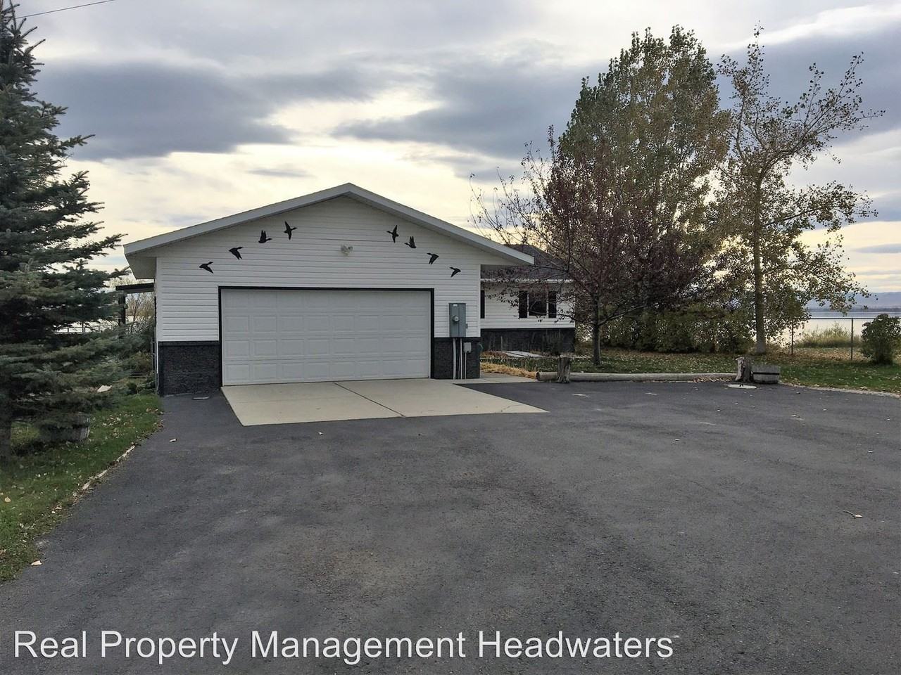 5500 Lake Helena Dr - Photo 2 of 17