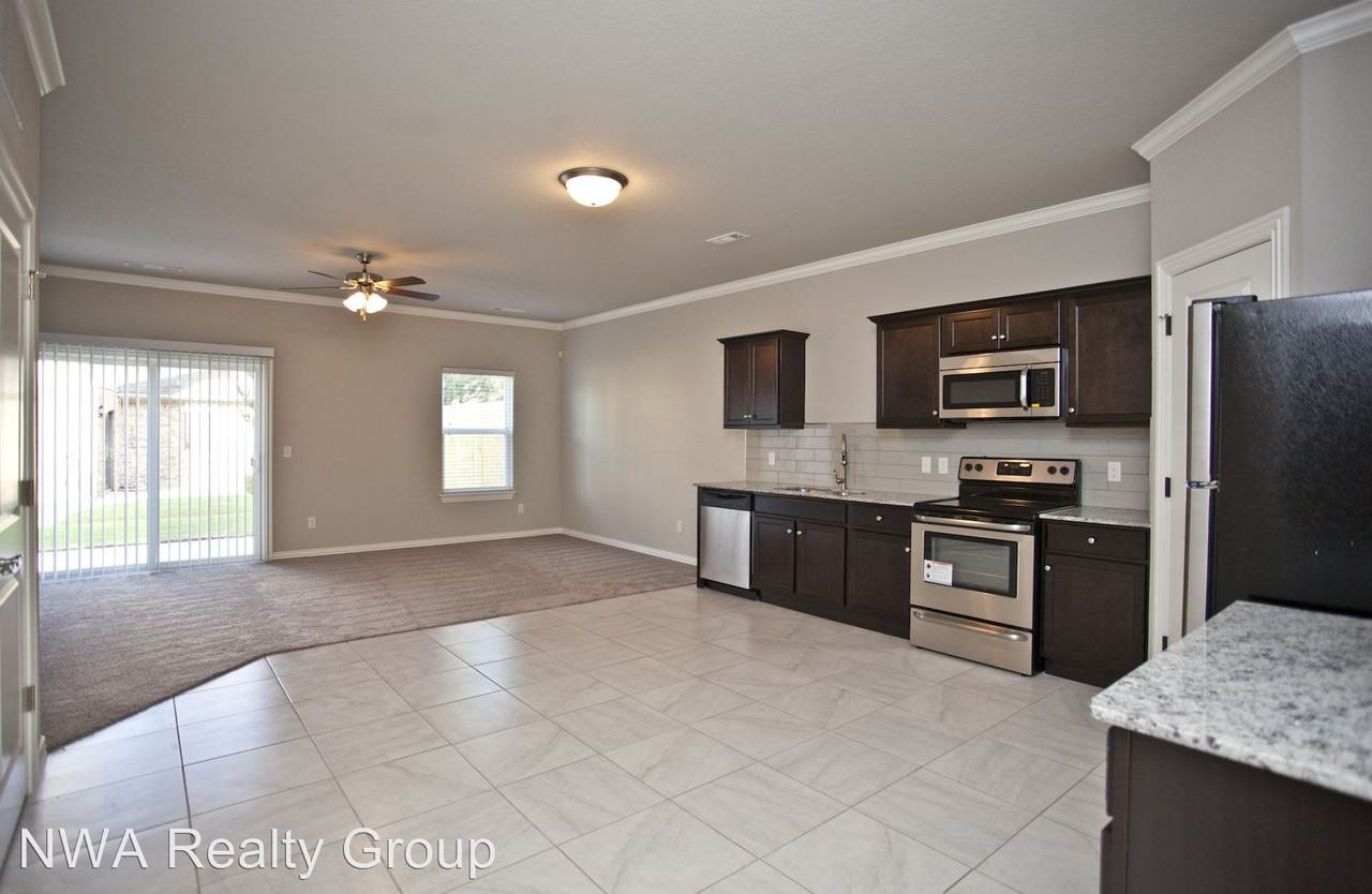 2781 W Kilimanjaro Way - Photo 3 of 20