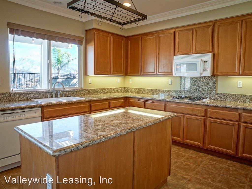 29540 Sequoia Rd - Photo 3 of 10