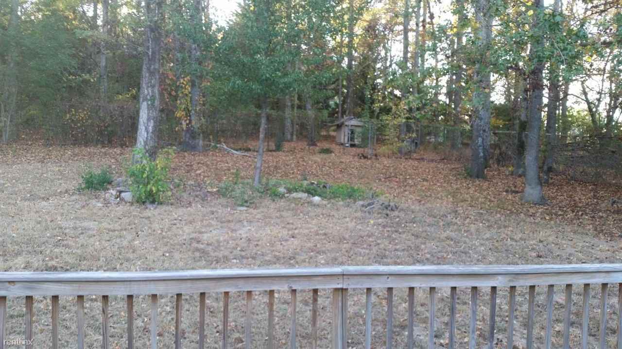 131 Wood Yates Rd - Photo 3 of 10