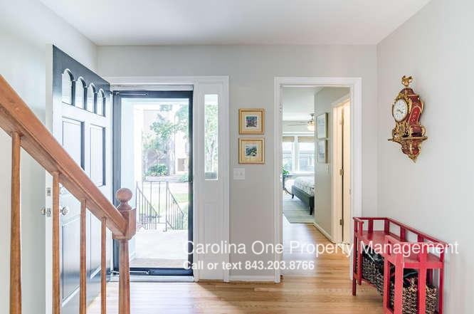 846 Colony Dr - Photo 2 of 22