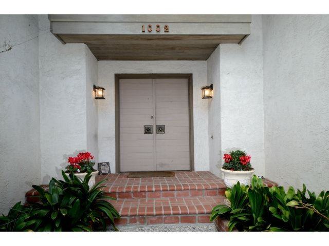 1002 Misty Ln - Photo 2 of 14