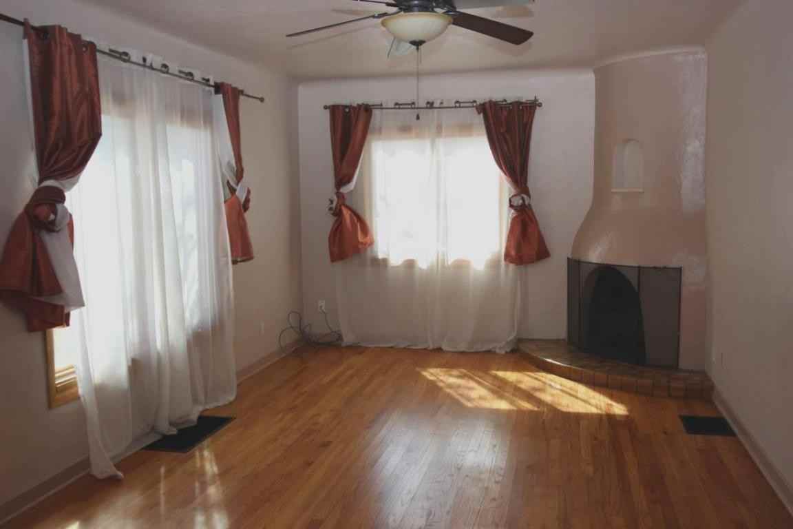 1115 6th St NW - Photo 3 of 22