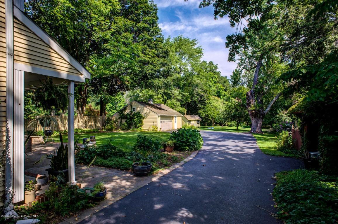 108 S Main St - Photo 3 of 29