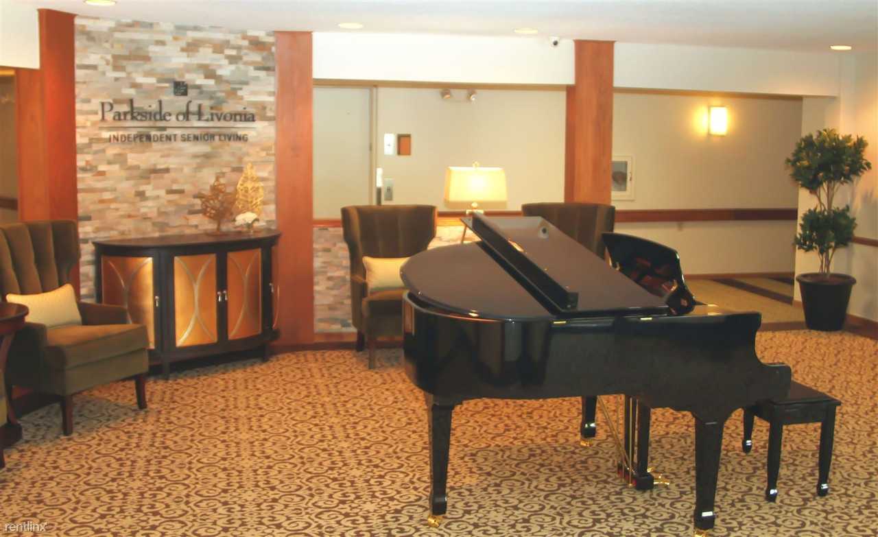 Parkside of Livonia - Independent Senior Living - Photo 2 of 16