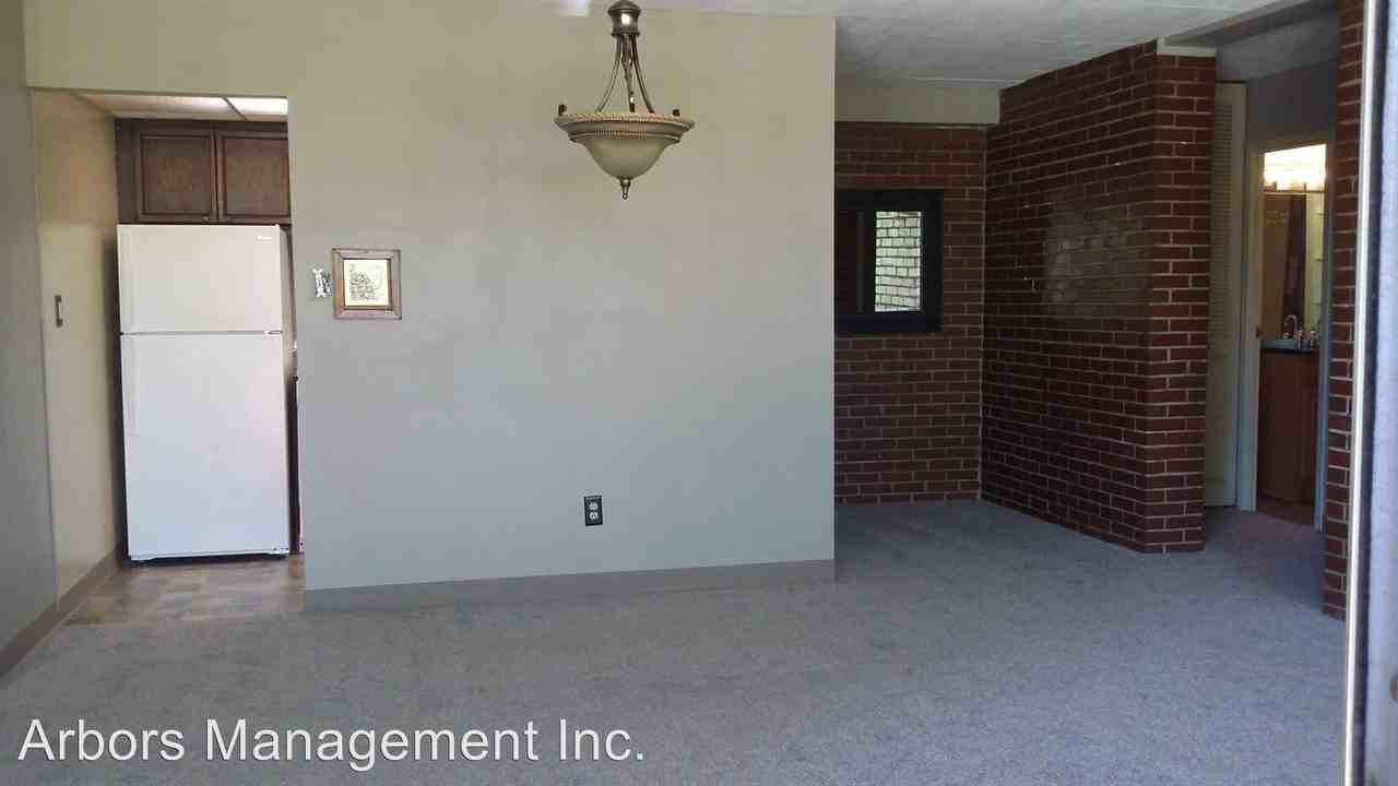 446 Hoodridge Dr #309 - Photo 3 of 10