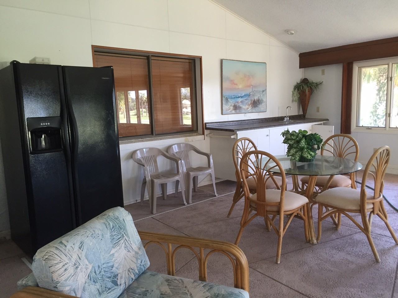 114 Oakmont Ln - Photo 3 of 9