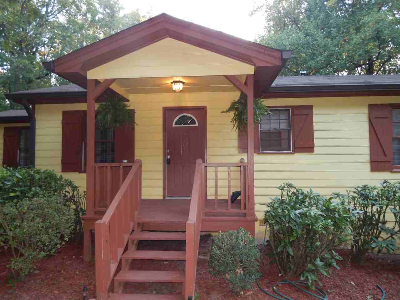 207 Hood Rd NW - Photo 2 of 7