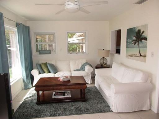 2804 Oak Ln - Photo 3 of 16