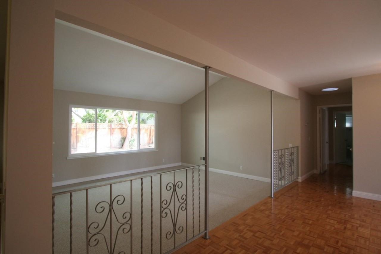 2721 Levin Ct - Photo 3 of 8