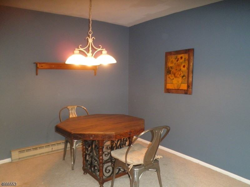 25 The Crescent - Photo 3 of 8