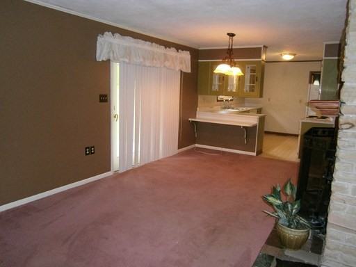 6045 Erwin Hwy - Photo 3 of 7