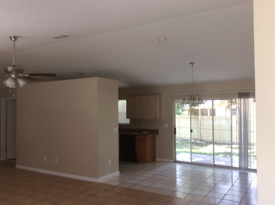 1390 4th St - Photo 2 of 4