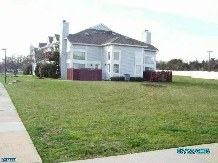 617 Wexford Way #F9 - Photo 3 of 10