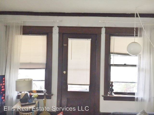3702 Wyandotte St - Photo 3 of 13