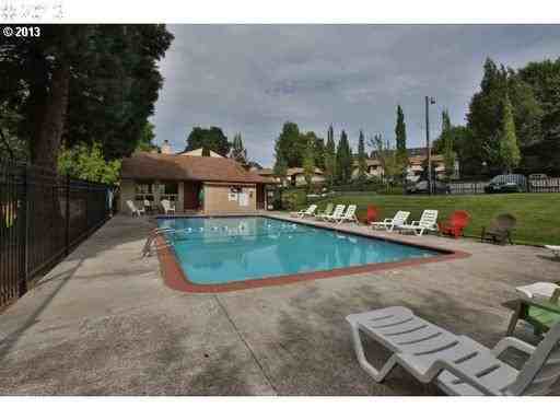 12608 NW Barnes Rd - Photo 3 of 9