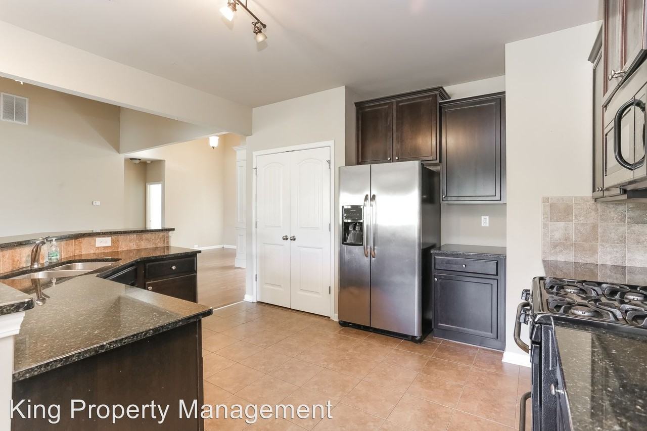 410 York Imperial Trail - Photo 3 of 35