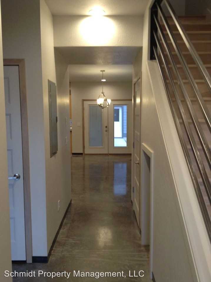 496 Bozeman Trail Rd - Photo 2 of 23