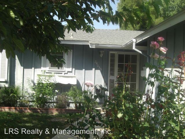 24033 Mobile St - Photo 3 of 10