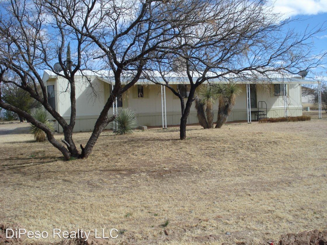 3185 W Stewart Rd - Photo 2 of 8