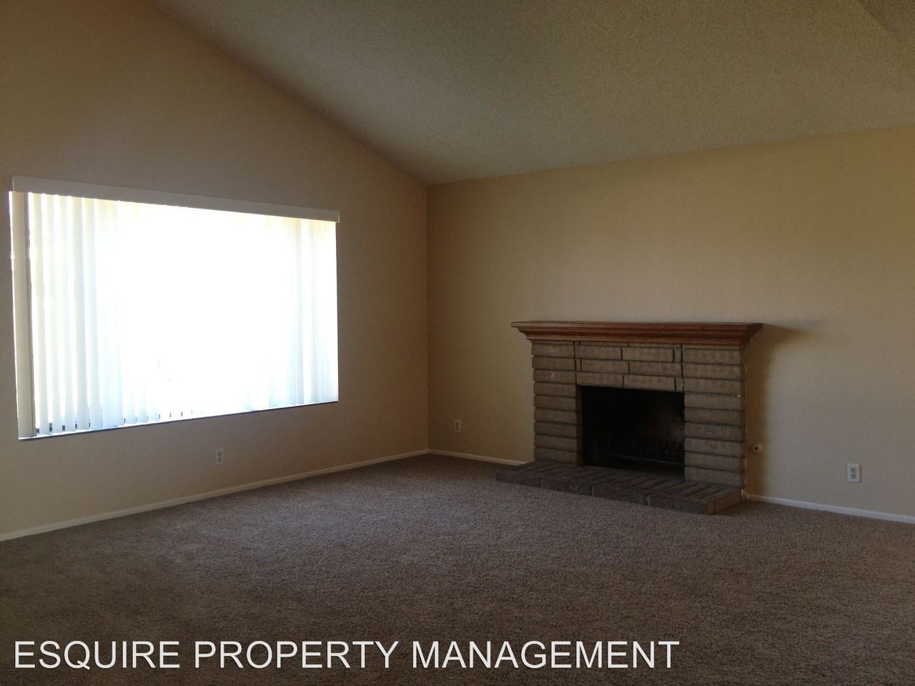 1630 Helm Dr - Photo 3 of 8