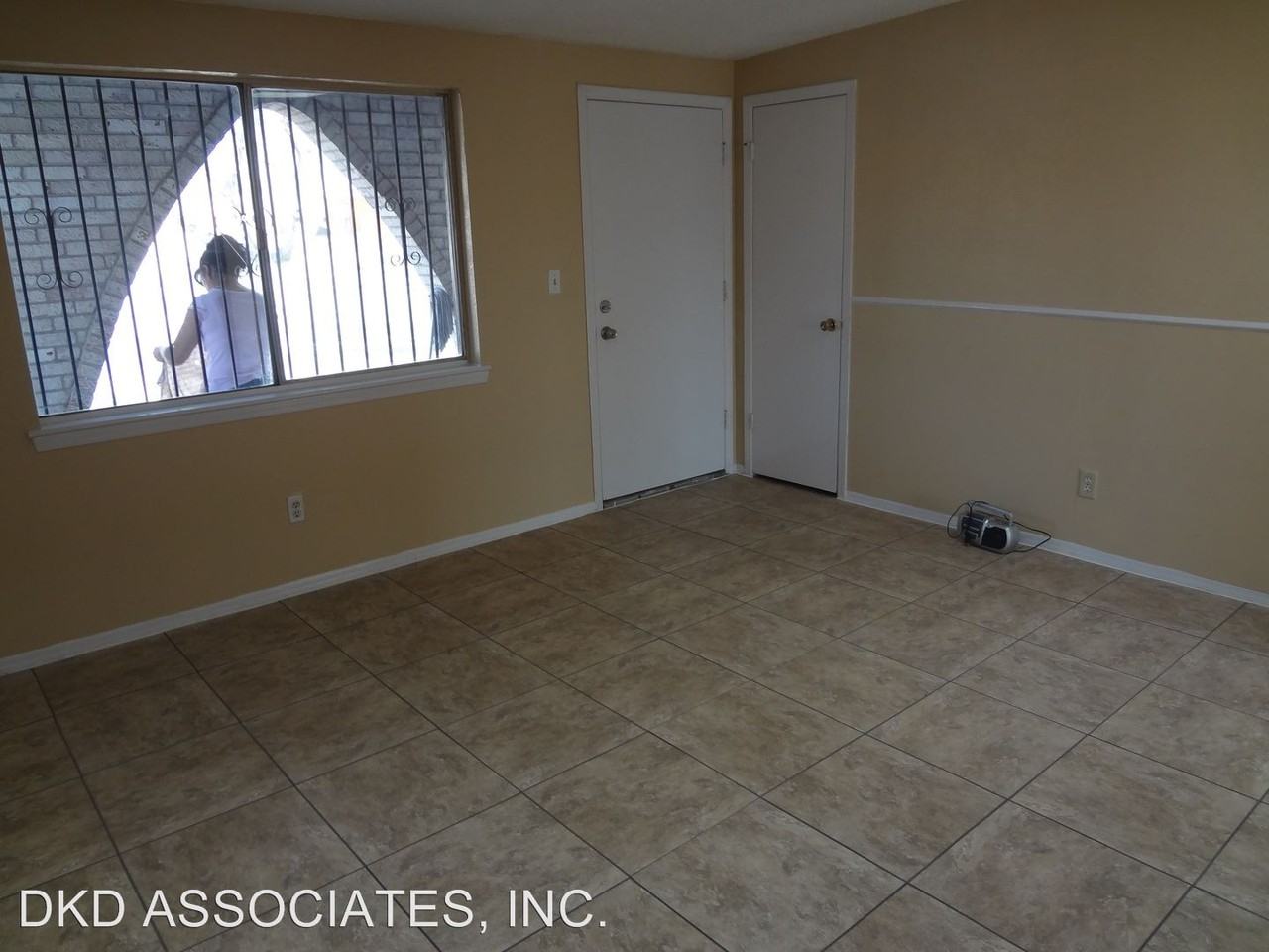 9129 Geranium Dr - Photo 3 of 25