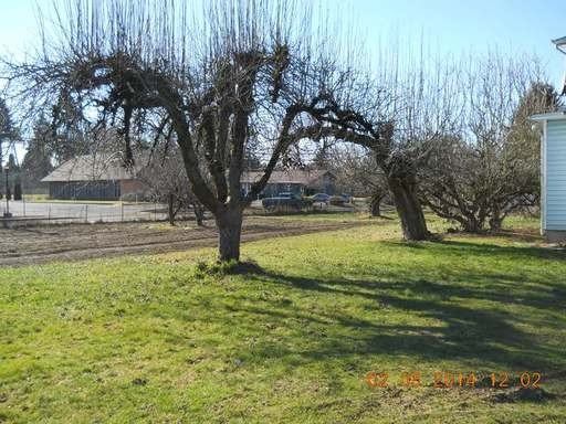 14717 SE Johnson Rd - Photo 2 of 20