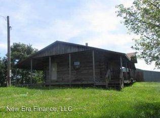 570 S Eagle Ave - Photo 3 of 7