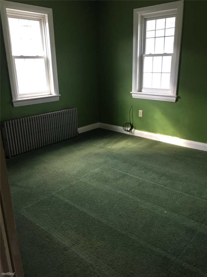 352 Bear Creek St - Photo 3 of 7