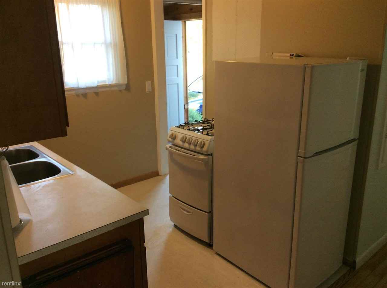 978 Frankfort Ave - Photo 3 of 5