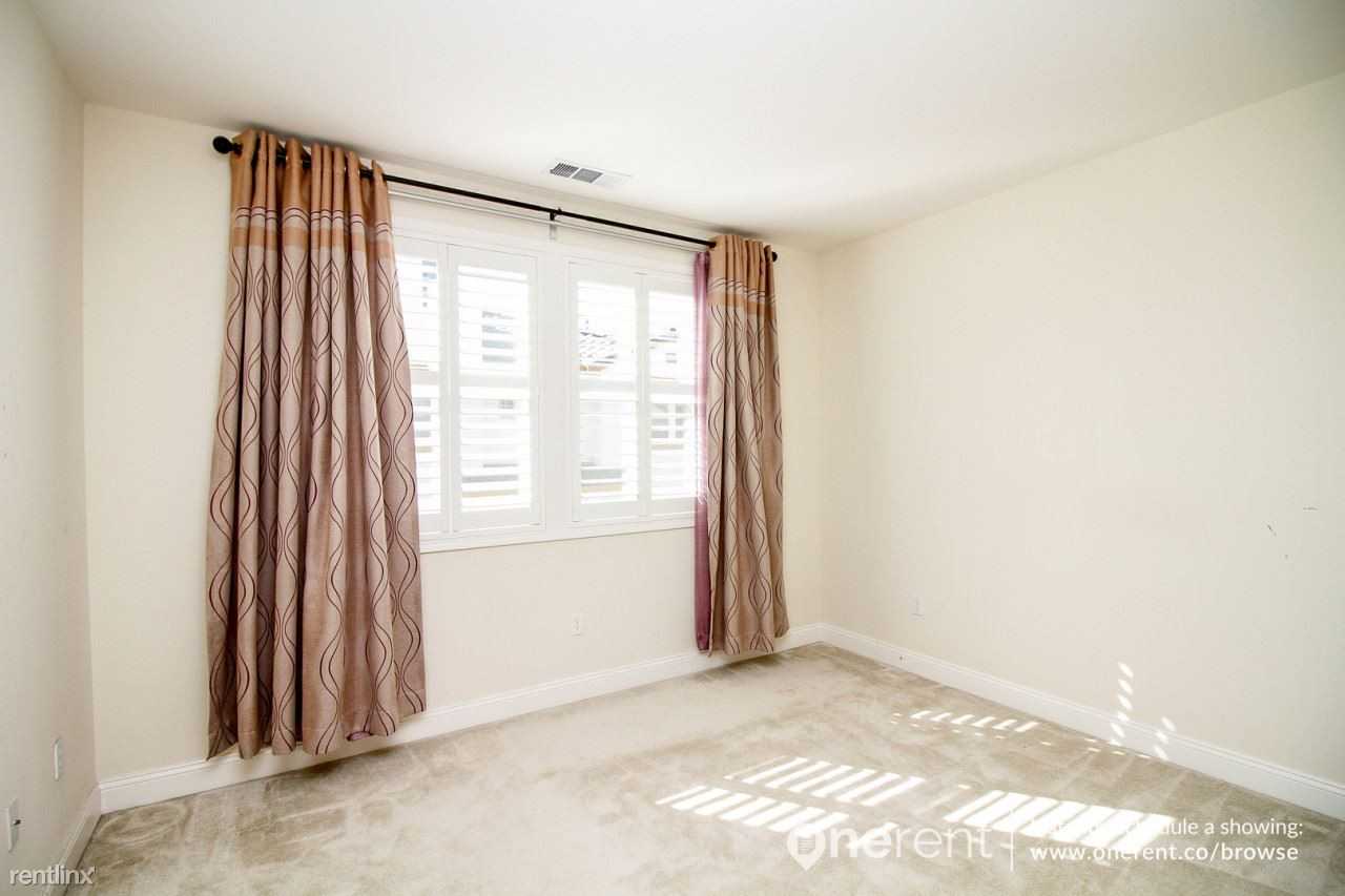 426 Plenty Terrace - Photo 2 of 13