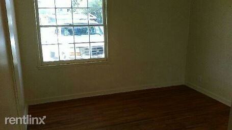 350 Olive St - Photo 3 of 10