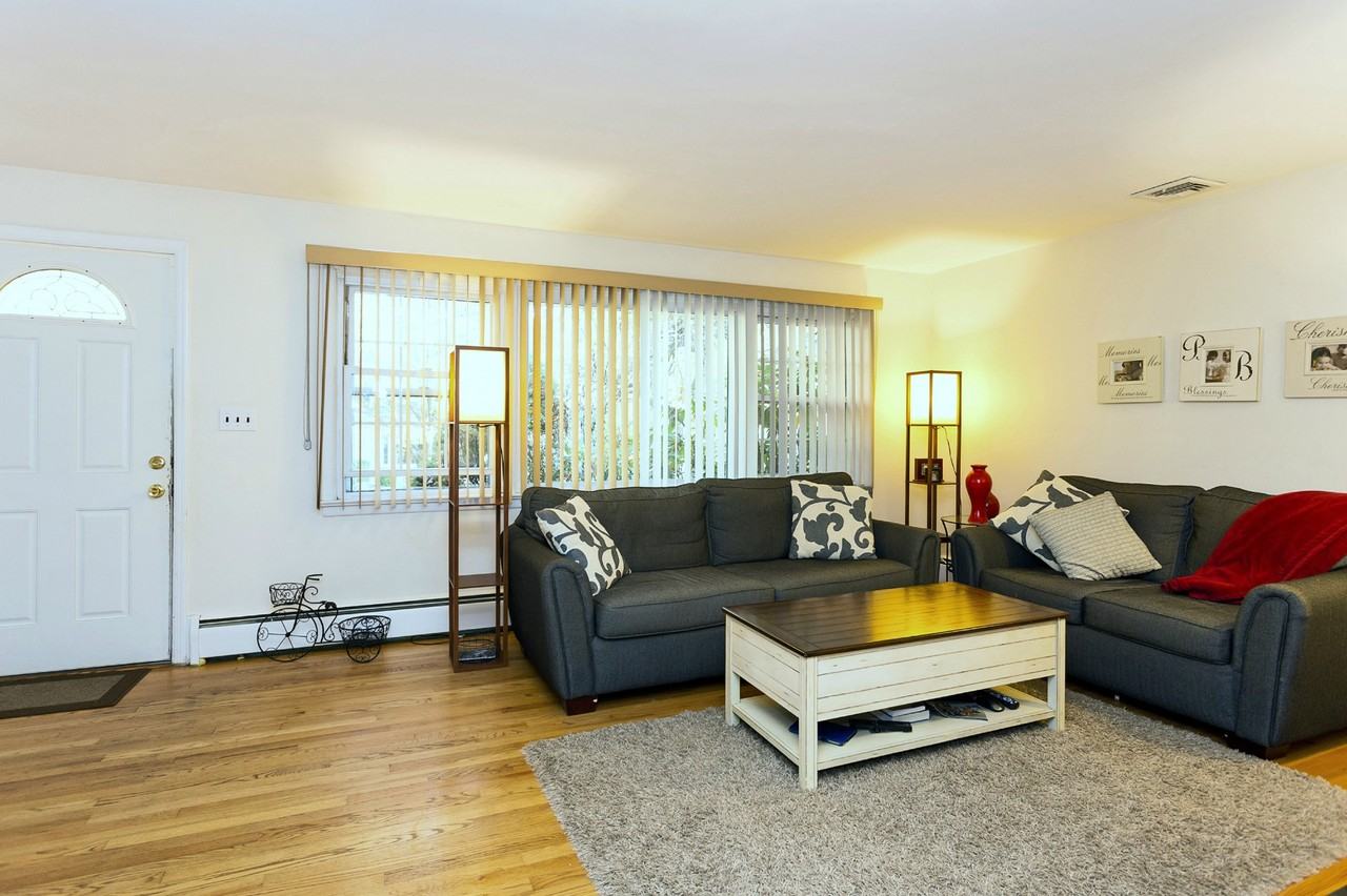 15 Woodland Rd - Photo 3 of 21